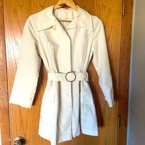 Lightweight Spring Belted Jacket.  Off White.  Size Medium.
